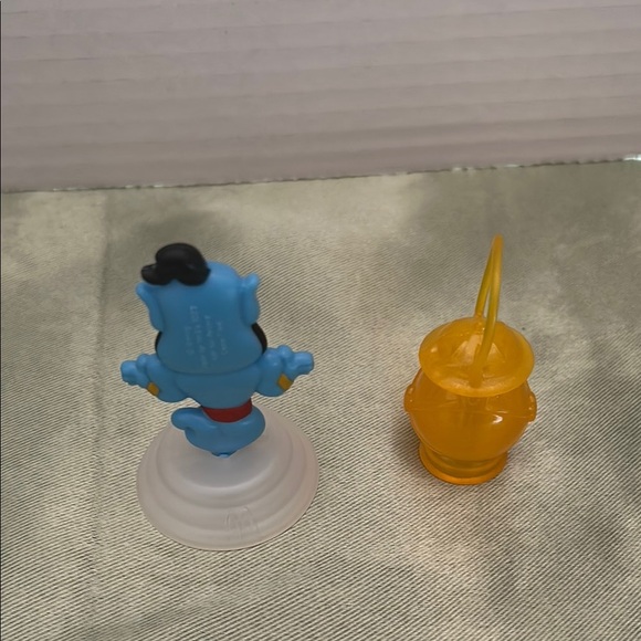 Blue and Yellow Action Figure Playset - Picture 6 of 7